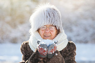 8 Winter Safety Tips to Protect Your Senior Loved One